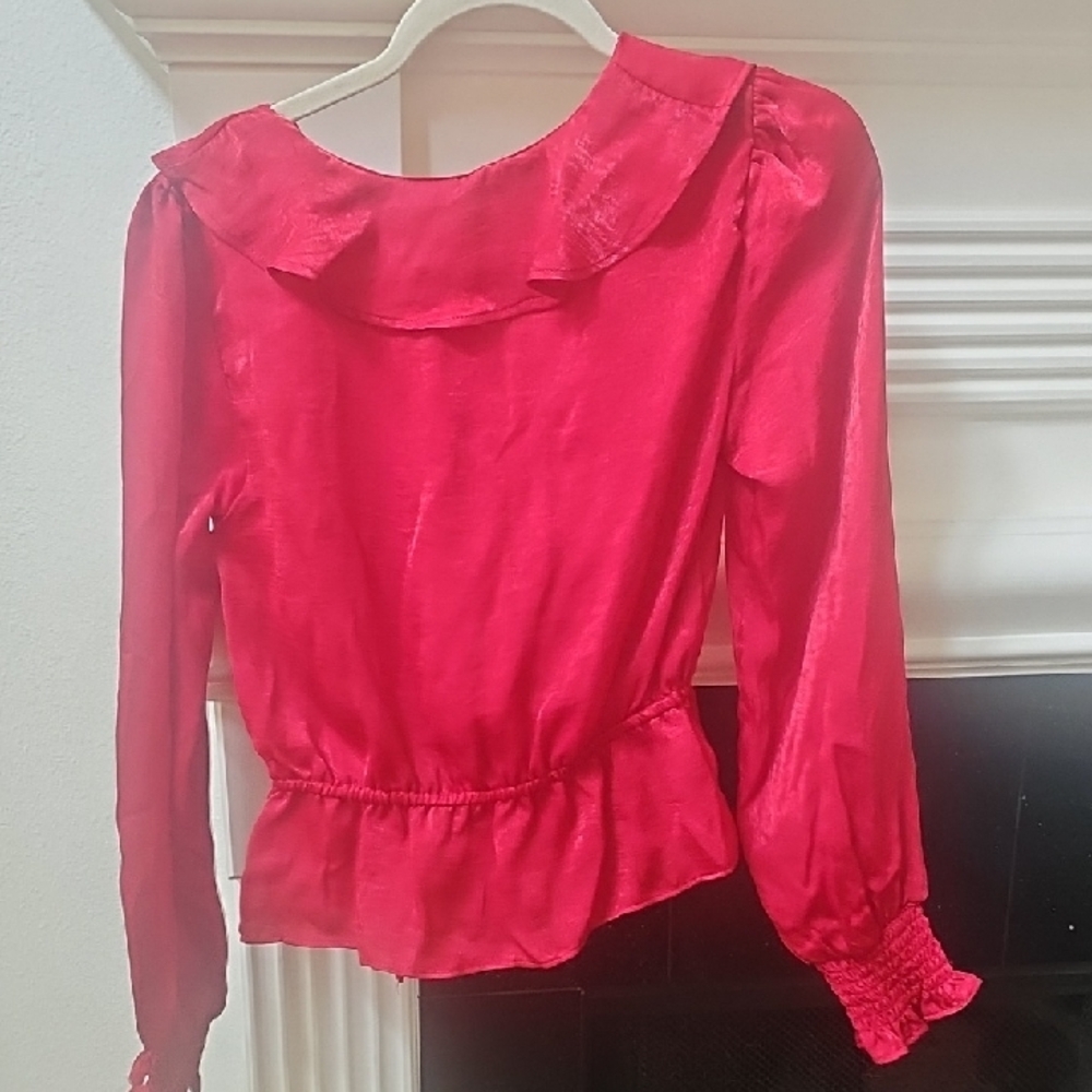 Gypsies & Moondust Red Ruffle‎ Blouse - Picture 5 of 6